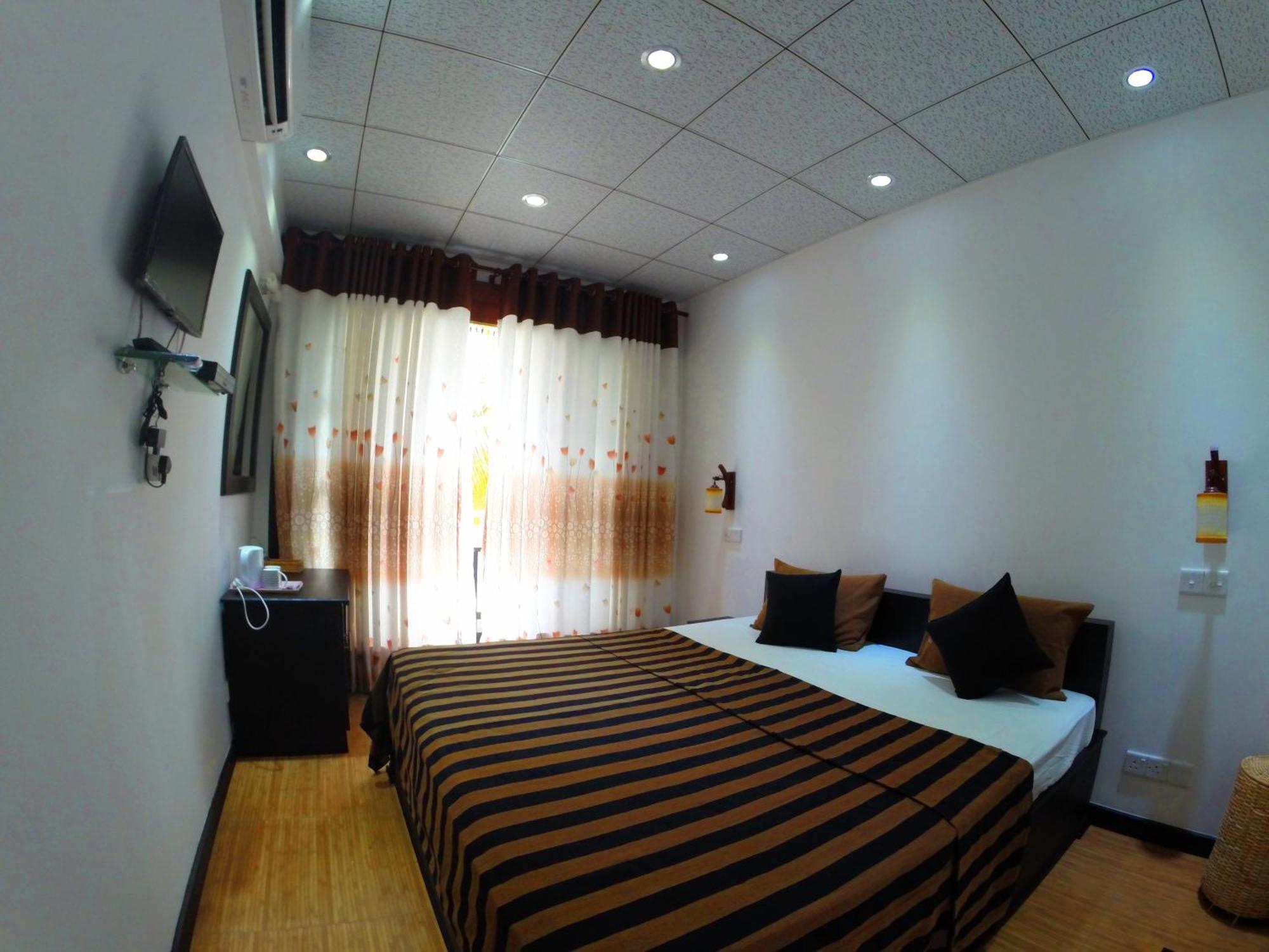 L&D Lodge Hikkaduwa Habitación foto